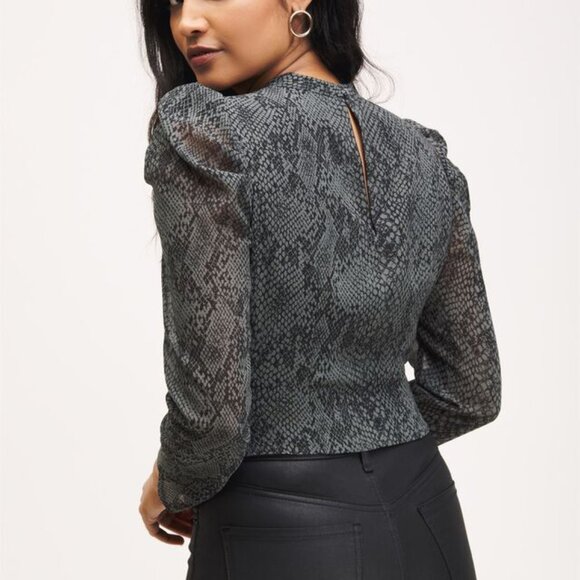 Dynamite Cropped Snake Print Blouse - Picture 2 of 7